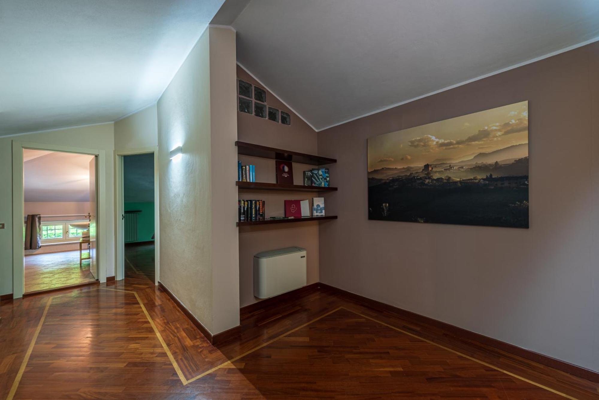 Villa Cornelia , Entire Villa With Private Pool Corneliano d'Alba Exterior photo